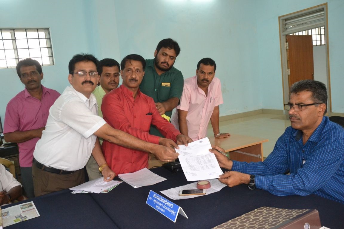 ಚಿಕ್ಕಮಗಳೂರು: ನೀತಿ ಸಂಹಿತೆ ಉಲ್ಲಂಘನೆ ಆರೋಪ; ಜೆಡಿಎಸ್ ಅಭ್ಯರ್ಥಿ ವಿರುದ್ಧ ಬಿಜೆಪಿ ದೂರು